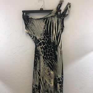 Women's *New* and gently used apparel.